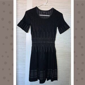 Bebe Black White Knit Dress - Viscose and Nylon  Size XXS